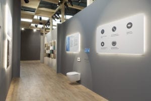 D+O_design_studio_environment_globo_ish_stand_2017_03